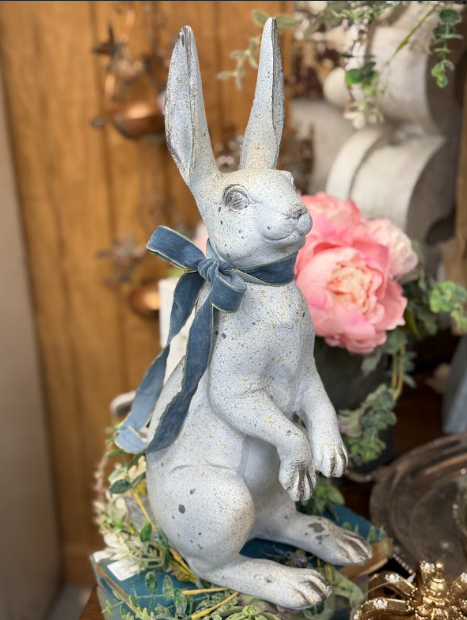 Rabbit Resin Grey Large